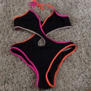 Victoria’s Secret monolingual